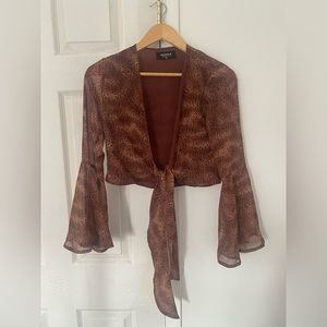 Tie front leopard top